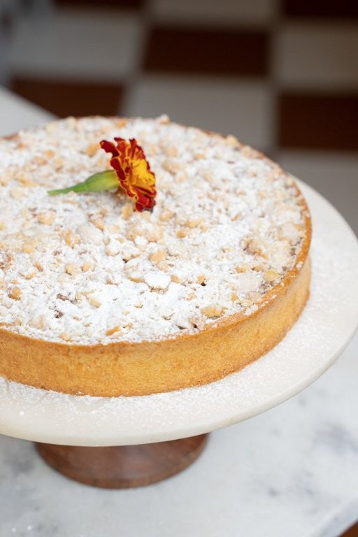 TORTA DE CARAMELO E FLOR DE SAL COM MACADÂMIAS